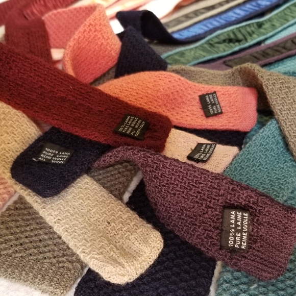 8 Hand Sewen by Robert Talbott for H. Gladstone - Picture 4 of 7